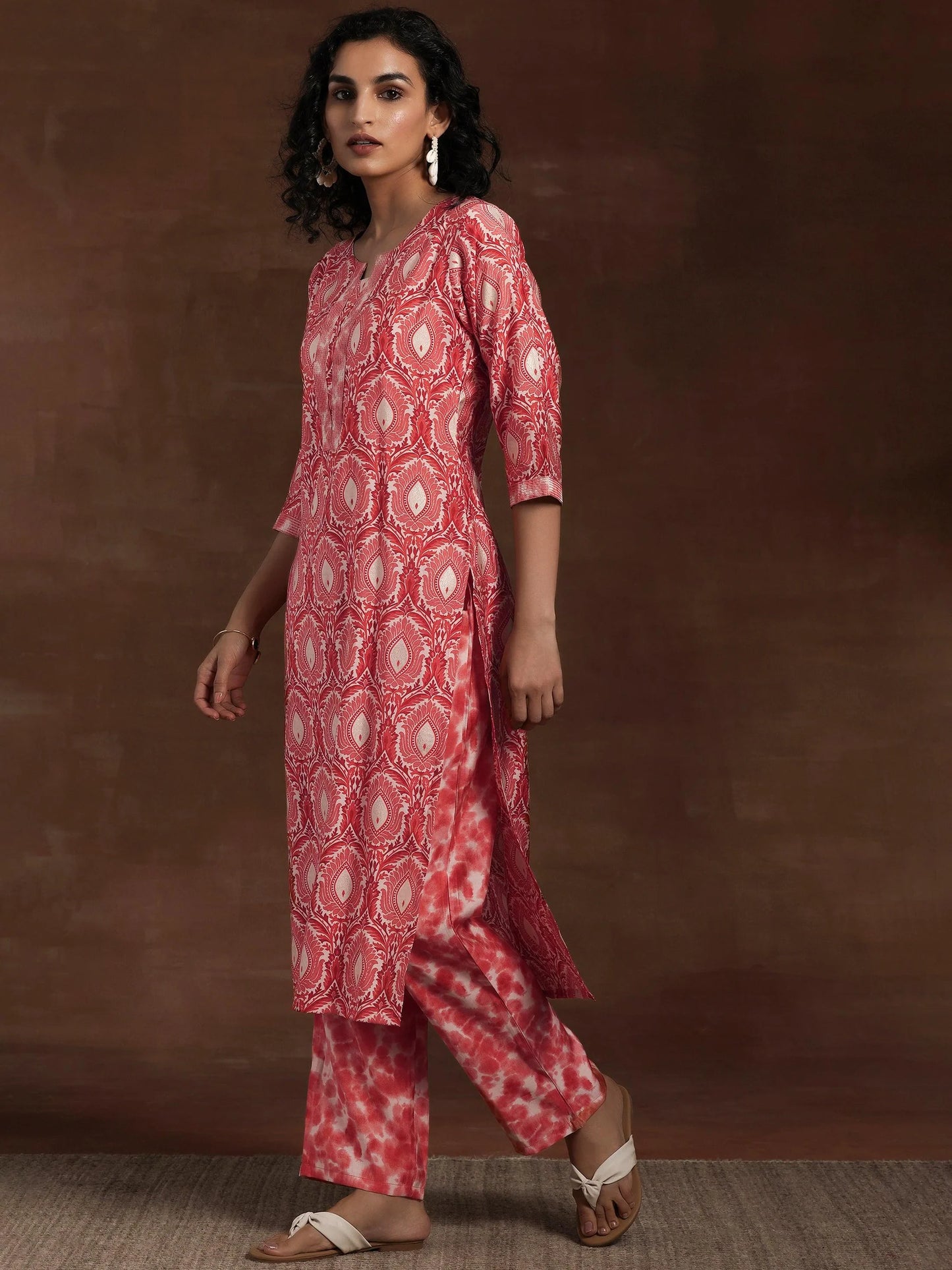 BHAYLI'S SILKEN PEACH PRINTED KURTA SET